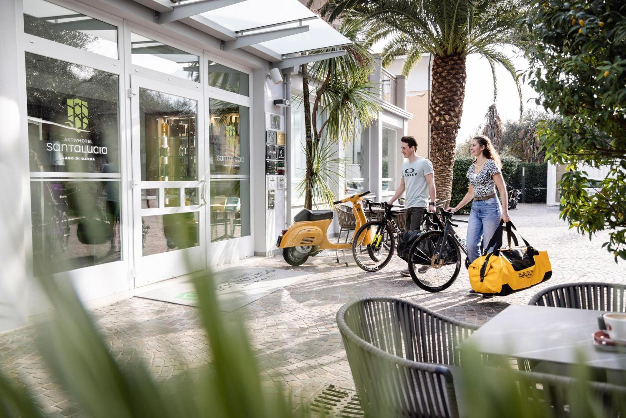 Aktivhotel Santalucia Torbole Sul Garda Exterior foto