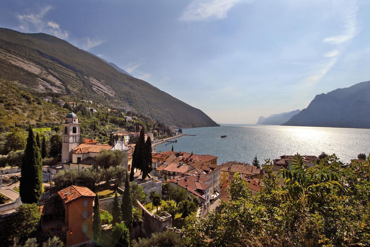 Aktivhotel Santalucia Torbole Sul Garda Exterior foto